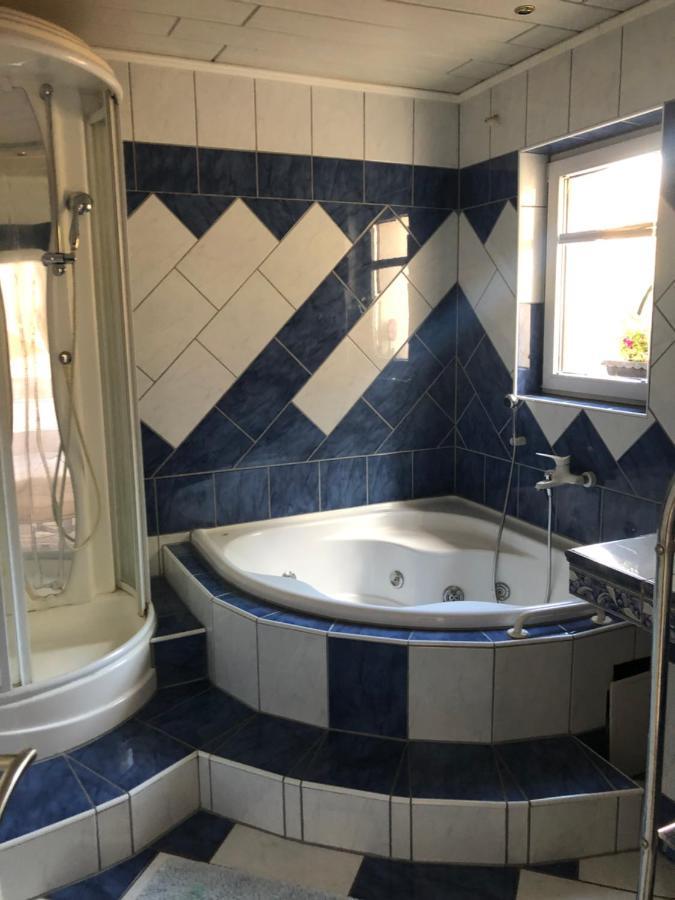 Ferienwohnung Eden Sachsenburg ภายนอก รูปภาพ